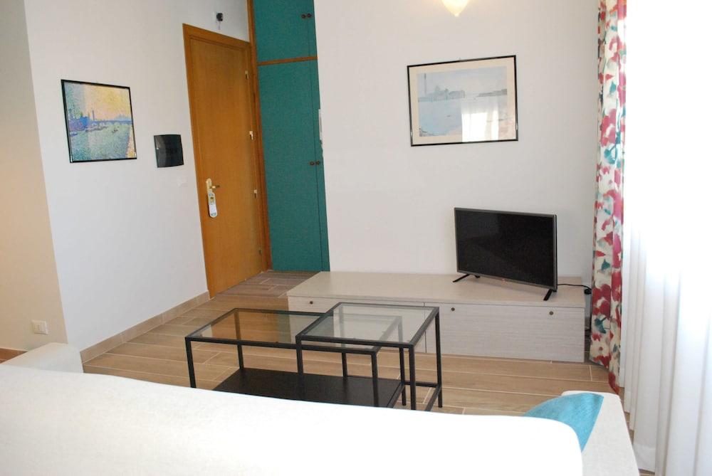 Marbela Apartments & Suites Palermo Exterior photo