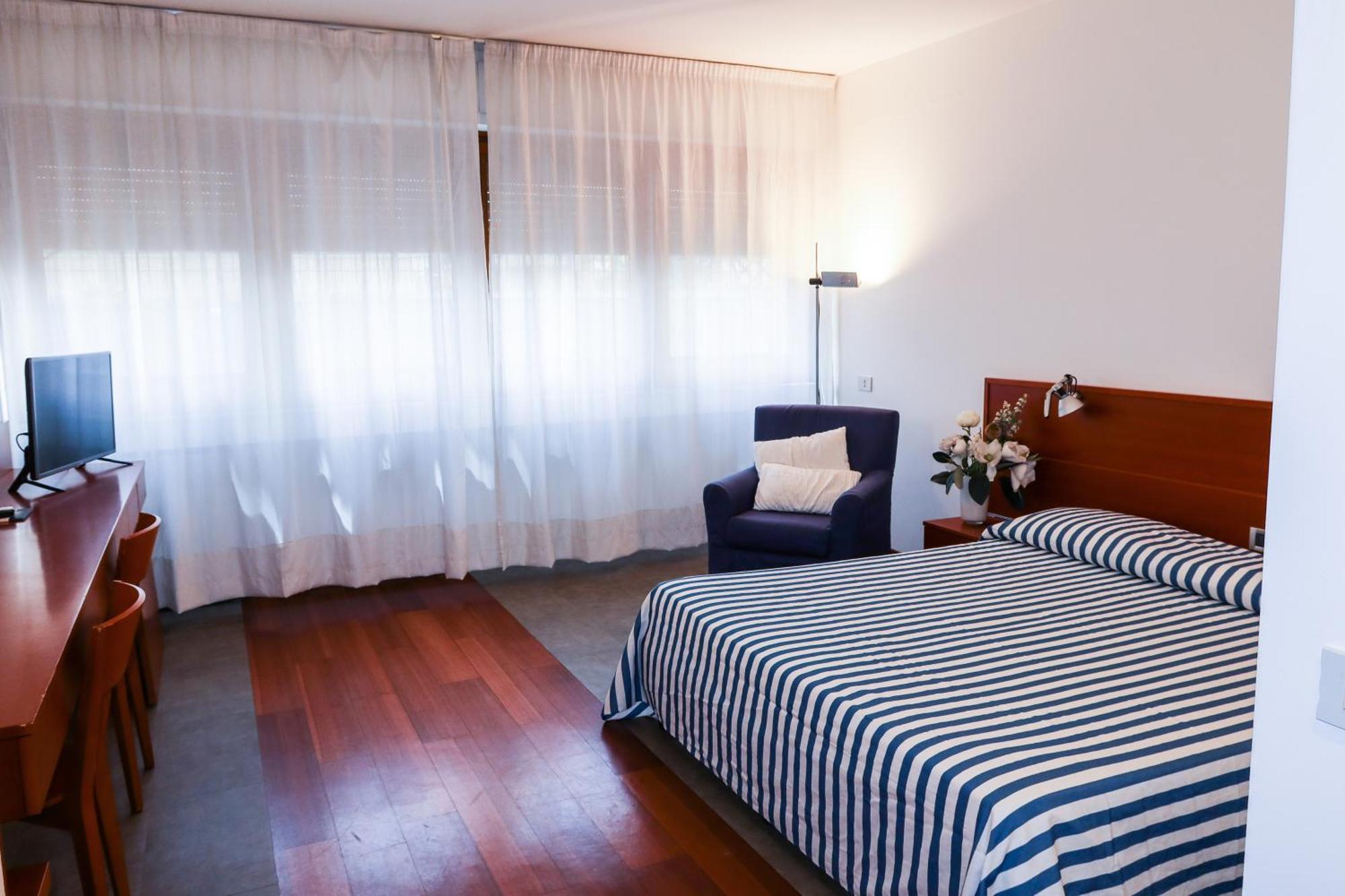 Marbela Apartments & Suites Palermo Exterior photo